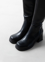 Μπότες casual με τακούνι ONLY 15329840