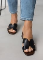 Mules ανοιχτά με ανοίγματα