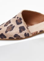 Mules φλατ μυτερά με print Estil