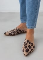 Mules φλατ μυτερά με print Estil