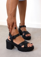 Πέδιλα crossover με chunky σόλα MARIAMARE