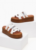 Σανδάλια flatforms δερμάτινα με ανοίγματα estil