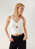 Crop top πλεκτό με άνοιγμα