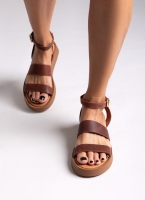 Σανδάλια δερμάτινα flatforms Estil