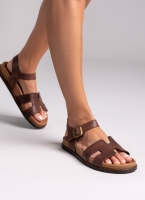 Σανδάλια δερμάτινα flatforms με μπαρέτα Carad