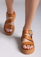 Σανδάλια δερμάτινα flatforms με τοκά TFP