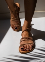 Σανδάλια δερμάτινα με στρας λουράκια Iris Sandals