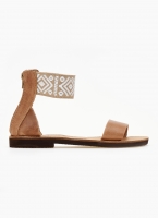 Σανδάλια δερμάτινα με boho μπαρέτα Estil