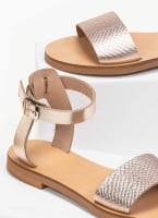 Σανδάλια δερμάτινα με pattern tfp