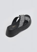 Σανδάλια flatforms crossover με print Estil