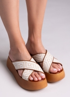 Σανδάλια flatforms crossover με print Estil