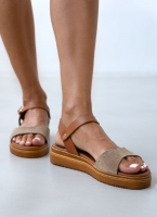 Σανδάλια flatforms δερμάτινα Estil