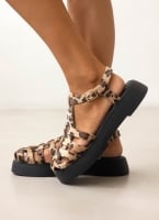 Σανδάλια flatforms δερμάτινα fisherman με print Iris Sandals