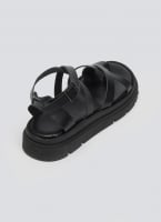 Σανδάλια flatforms δερμάτινα με δάκτυλο Tfp
