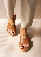 Σανδάλια flatforms δερμάτινα με μεταλλικό σχέδιο Ragazza 01083