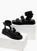 Σανδάλια flatforms δερμάτινα με μπαρέτα TFP