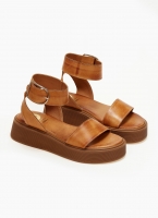 Σανδάλια flatforms δερμάτινα με μπαρέτα TFP