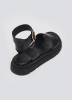 Σανδάλια flatforms δερμάτινα με μπαρέτα TFP