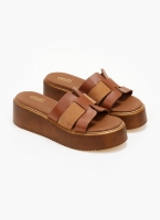 Σανδάλια flatforms δερμάτινα με περαστές φάσες Estil