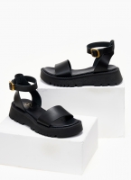 Σανδάλια flatforms με μπαρέτα TFP