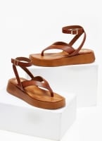 Σανδάλια flatforms με μπαρέτα TFP