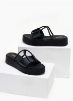 Σανδάλια flatforms με περαστό στρας λουράκι Estil