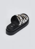 Σανδάλια flatforms με print Mariella Fabiani 2551/95