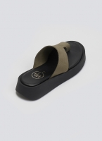 Σανδάλια flatforms nubuck με δάκτυλο Tfp