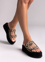 Σανδάλια flatforms ponyskin με print 2552/05