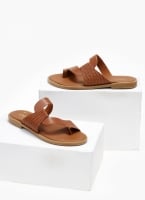 Σανδάλια με ανάγλυφο pattern Estil