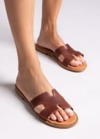 Σανδάλια nubuck με ανοίγματα Estil