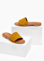 Σανδάλια suede με ανάγλυφη φάσα estil