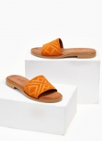 Σανδάλια suede με ανάγλυφη φάσα estil