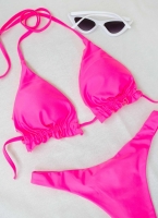 Σετ bikini με frilled λεπτομέρεια