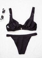 Σετ bikini με μπανέλα και φαρδιές ράντες