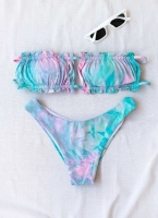 Σετ tie dye bikini με frilled λεπτομέρεια