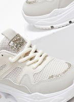 Sneakers chunky σε συνδυασμούς χρωμάτων
