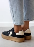 Sneakers flatforms με διχρωμία Xti 142953