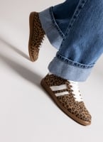 Sneakers με ρίγες ERYNN