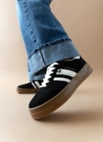 Sneakers με ρίγες Xti 143483