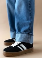 Sneakers με ρίγες Xti 143483