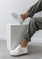 Sneakers με σχέδιο και διχρωμία