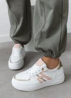Sneakers με σχέδιο και διχρωμία