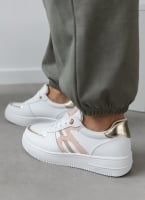 Sneakers με σχέδιο και διχρωμία