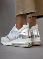 Sneakers wedges με αερόσολα Xti 141377