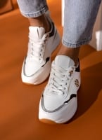 Sneakers wedges με σχέδιο