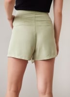Σορτσάκι ψηλόμεσο με πιέτες Vero Moda 10209543