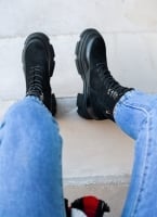 Suede ορειβατικά μποτάκια με chunky σόλα