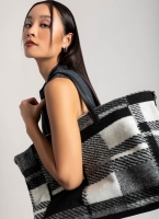 Τσάντα shopper με ύφασμα και print
