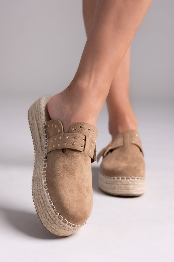 Clogs suede με σχοινί στη σόλα